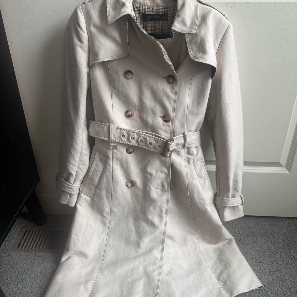 Women's Classic Beige Trench Coat